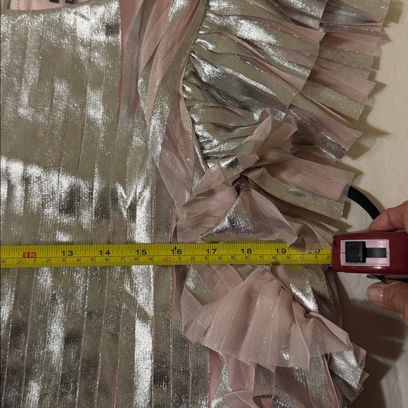 By Anthropologie Flutter-Sleeve
Foil Pleated Top Womens M - Picture 8 of 12